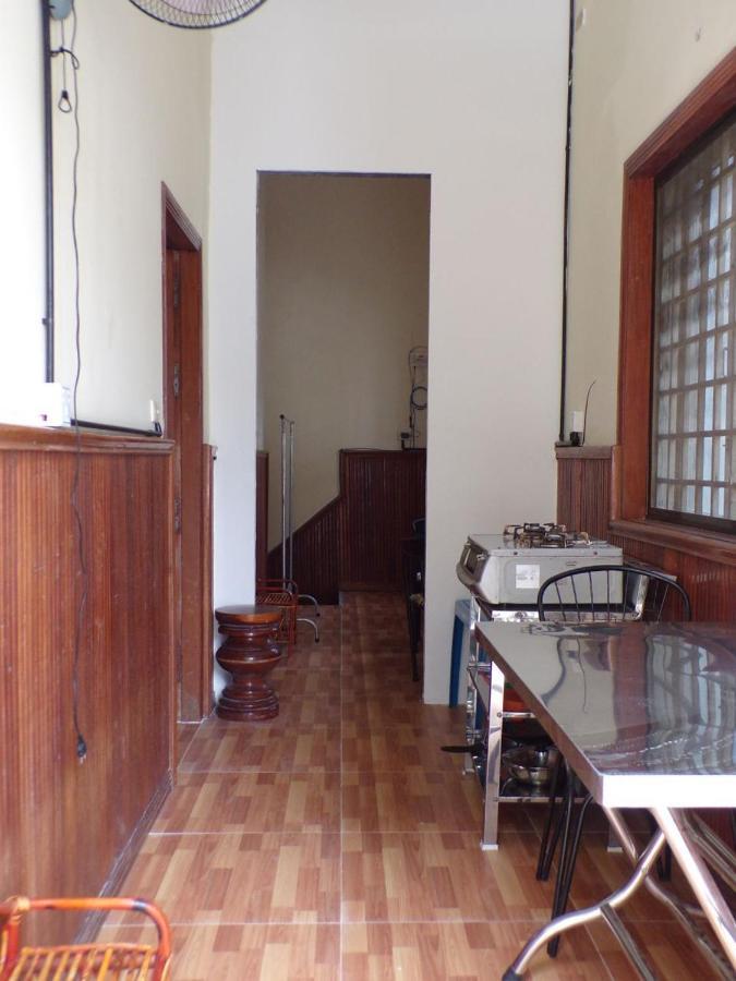 Ferienwohnung Dimocrata Phnom Penh Exterior foto