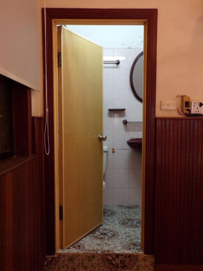 Ferienwohnung Dimocrata Phnom Penh Exterior foto